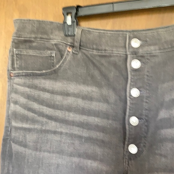 Express Super high rise slim button fly jean size 18 S - Picture 4 of 17